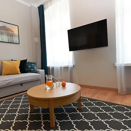 Apartmán Apart Old Town Near Town Hall - 3 Rooms-8 People *