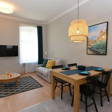 Apart Old Town Near Town Hall - 3 Rooms-8 People Apartmán